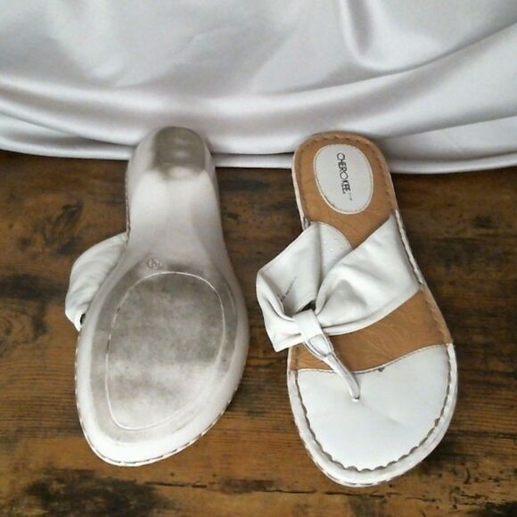 Cherokee Leather Slippers - Picture 2 of 2